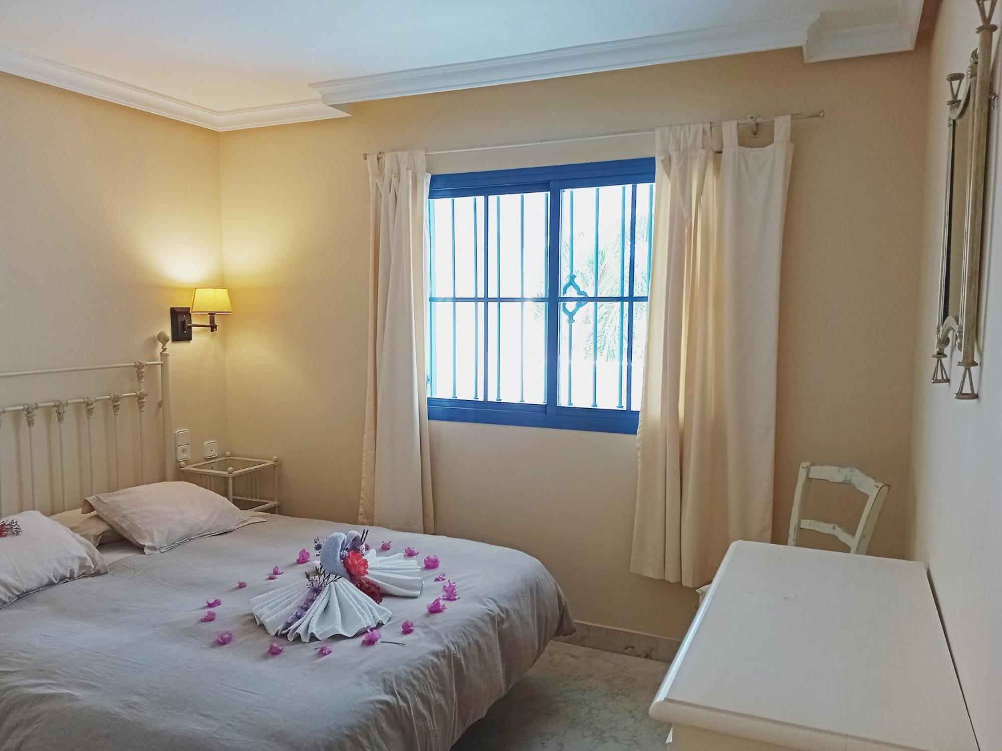 Getaway Apartment อัลมูเญการ์ ภายนอก รูปภาพ