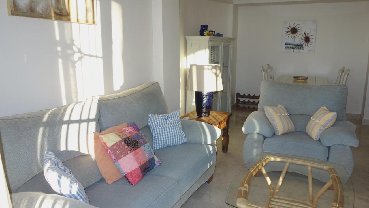 Getaway Apartment อัลมูเญการ์ ภายนอก รูปภาพ