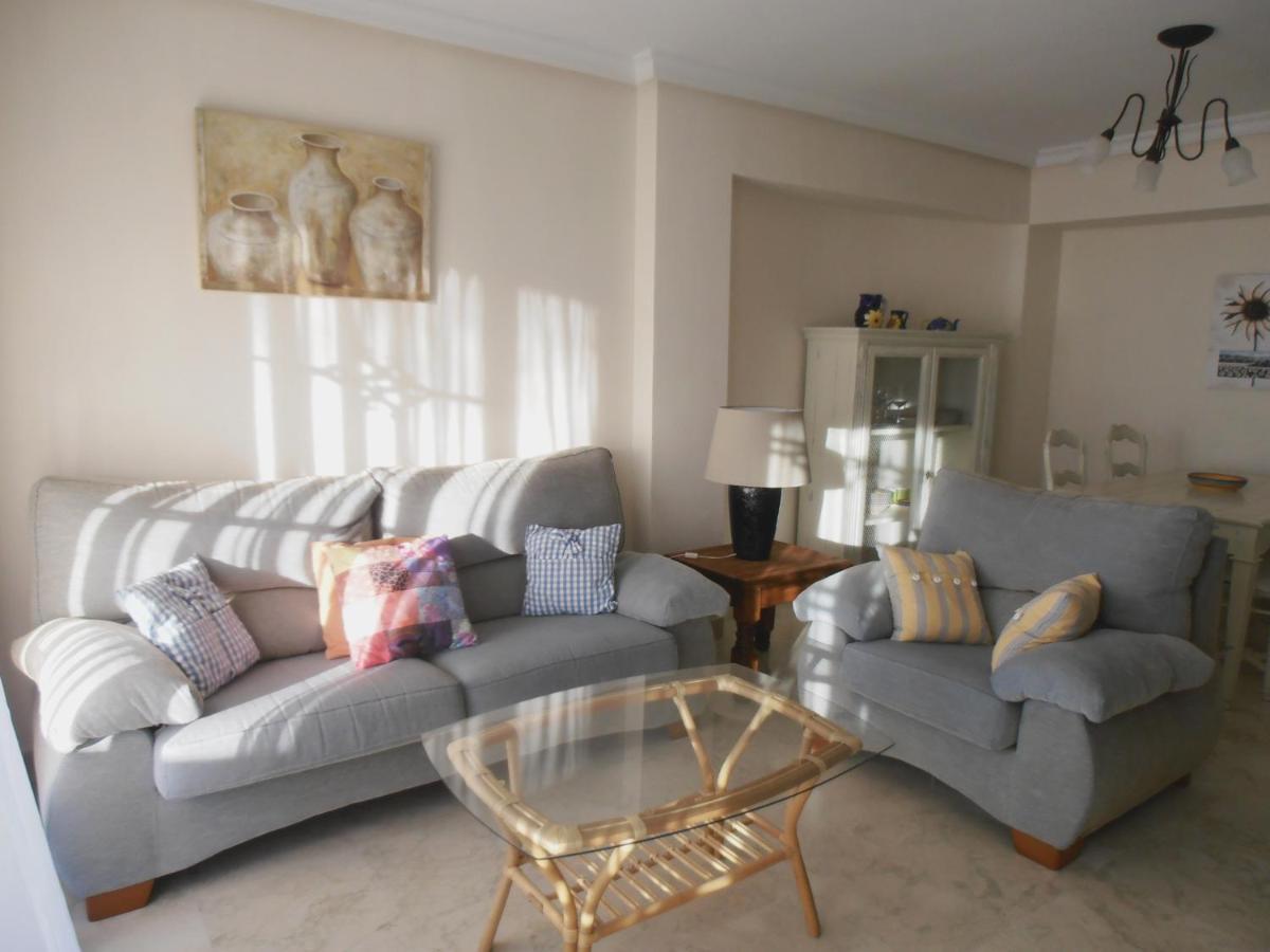 Getaway Apartment อัลมูเญการ์ ภายนอก รูปภาพ