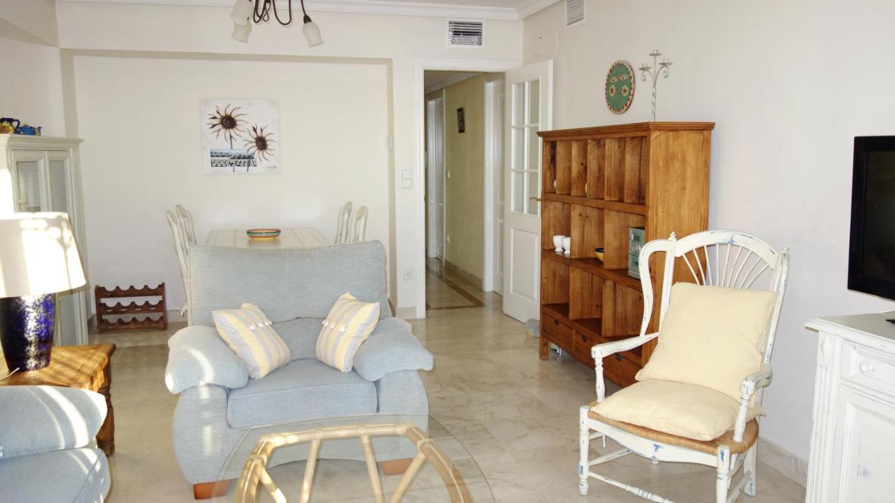 Getaway Apartment อัลมูเญการ์ ภายนอก รูปภาพ