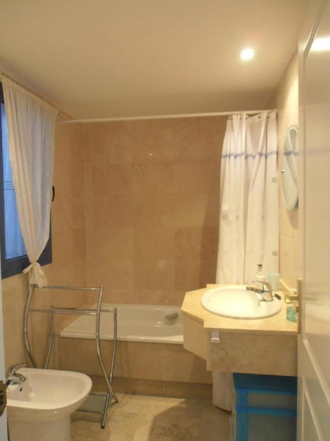 Getaway Apartment อัลมูเญการ์ ภายนอก รูปภาพ
