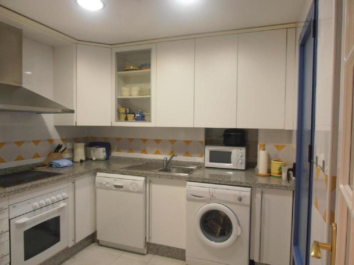 Getaway Apartment อัลมูเญการ์ ภายนอก รูปภาพ